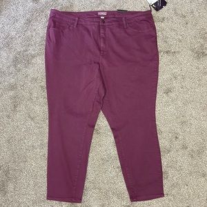 NWT Ava & Viv Skinny Jeans